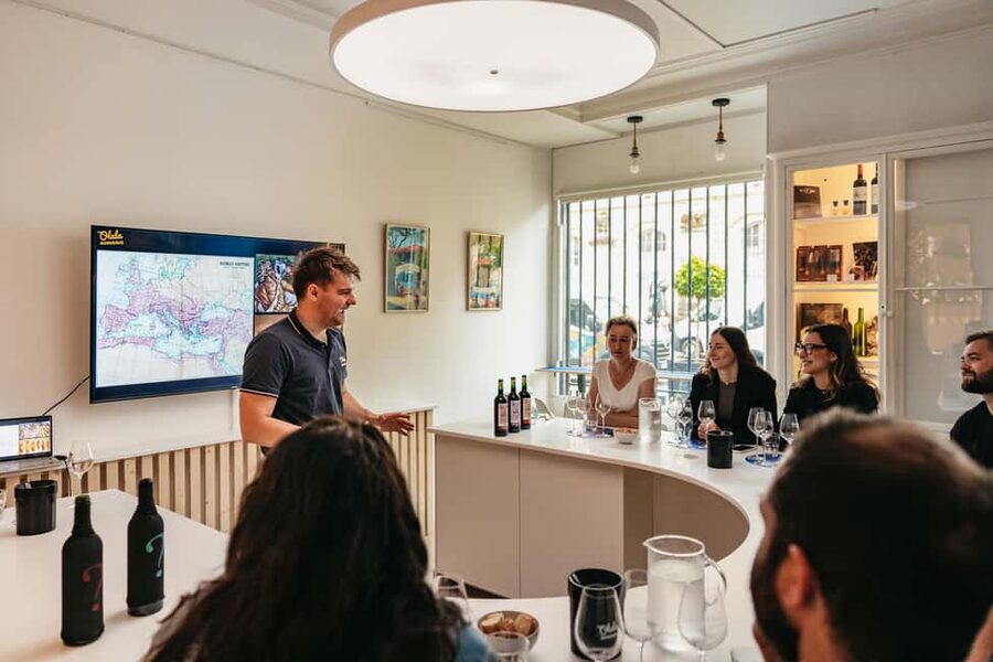 Bordeaux: Wine Masterclass with Cheese and Charcuterie Board - The first white wine and the tasting method