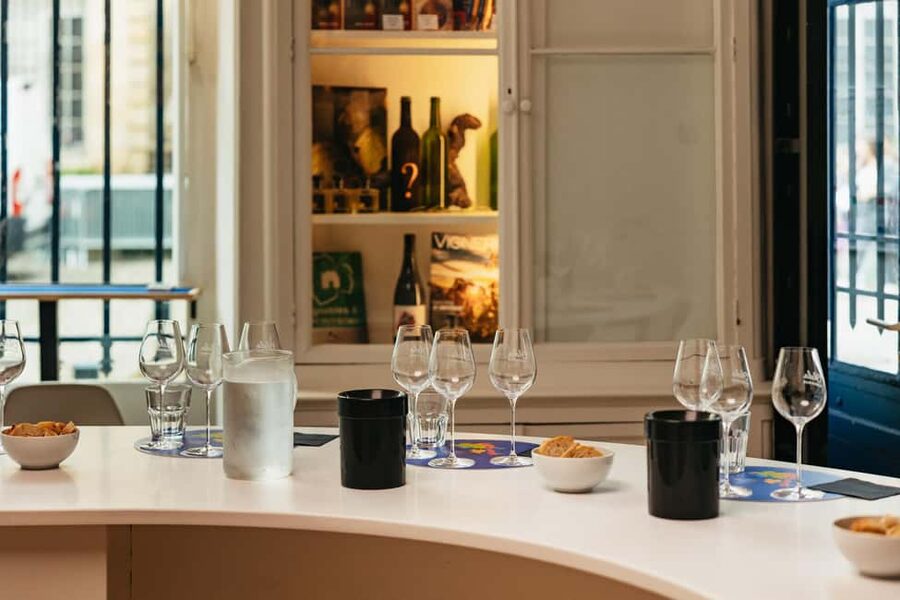 Bordeaux: Wine Masterclass with Cheese and Charcuterie Board - A 90-minute city-center plan