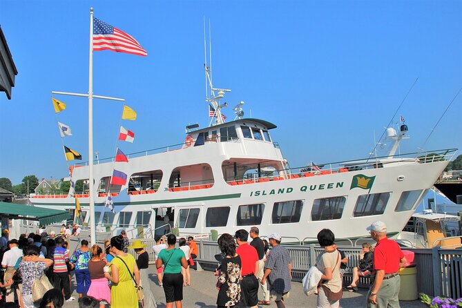 Boston to Martha's Vineyard Day Trip with Optional Island Tour - Free time versus the paid tour