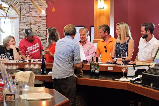 Branson VIP Wine Tasting and Dinner Tour - A guide can make or break the ride