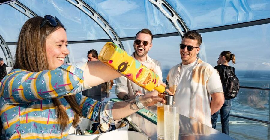 Brighton: i360 Entry & Champagne (Soft Drink for Under 18s) - What happens during the 25-minute i360 visit