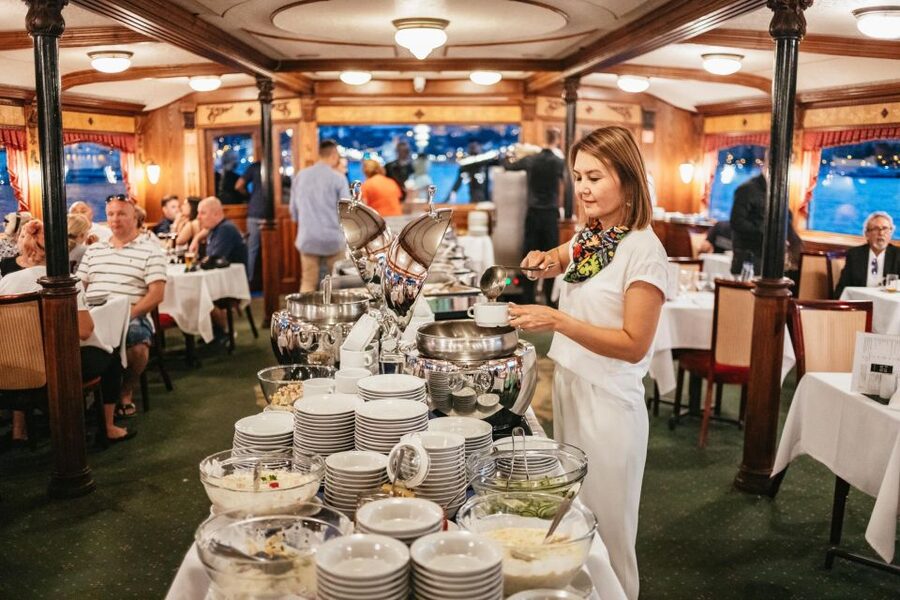 Budapest: Danube River Cruise with Dinner and Prosecco - Hungarian food: simple, filling, and part of the theme
