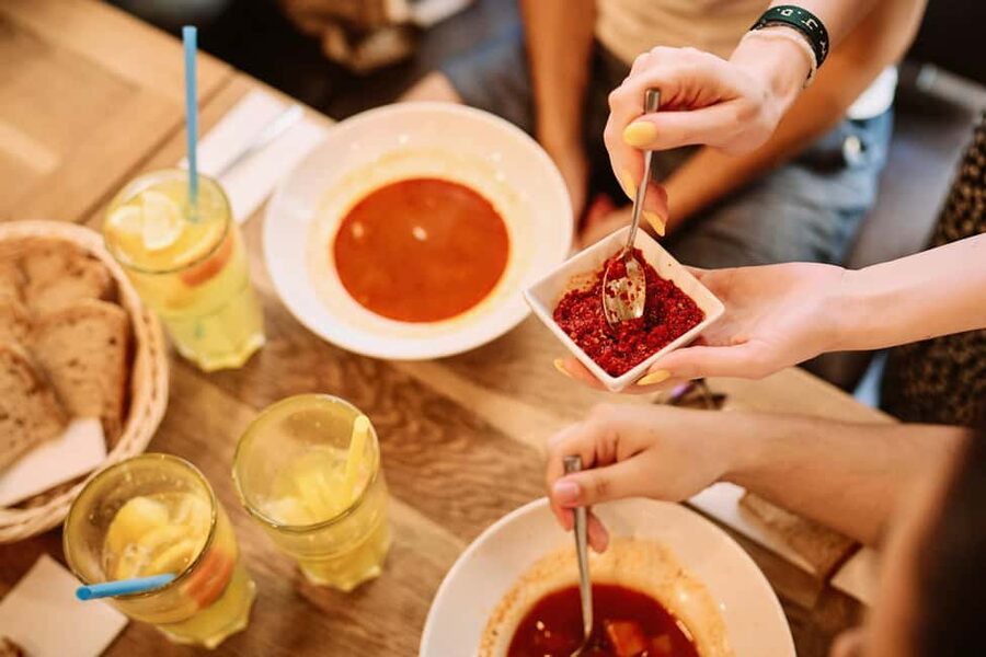 Budapest: Guided Street Food Tour with Sweet Wine - Starting at Kazinczy Street Synagogue