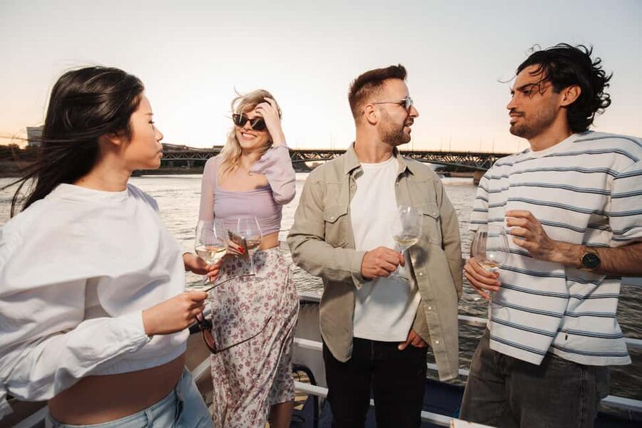 Budapest: Lotus Cruise with Unlimited Aperol and Prosecco - What the unlimited bar actually includes