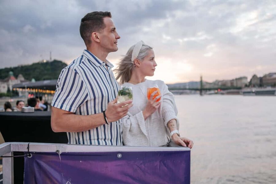Budapest: Lotus Cruise with Unlimited Aperol and Prosecco - Is $29 a good deal?