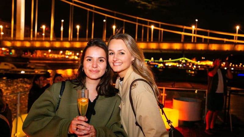 Budapest: Sip and Sail River Cruise with Unlimited Prosecco - Is $29 good value?