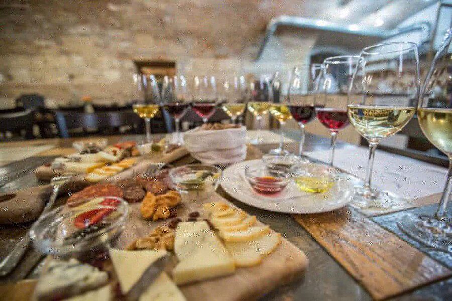 Budapest: Wine, Cheese, and Charcuterie Tasting - Cheese, charcuterie, bread, and oil