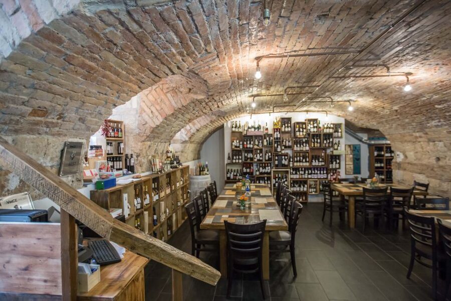 Budapest: Wine, Cheese, and Charcuterie Tasting - Is $50 a fair price?