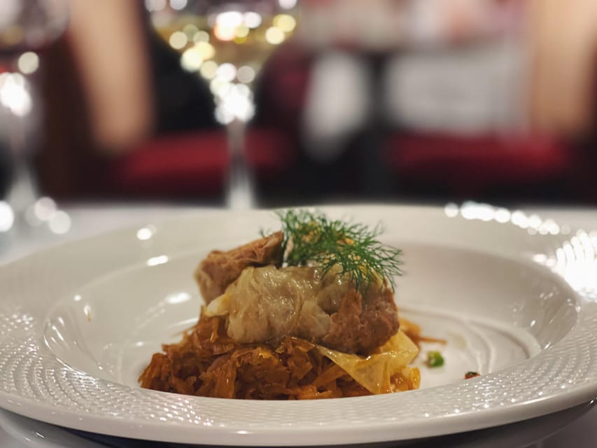 Budapest: Wine & Dine Cruise on the Danube - Five wines from five Hungarian regions