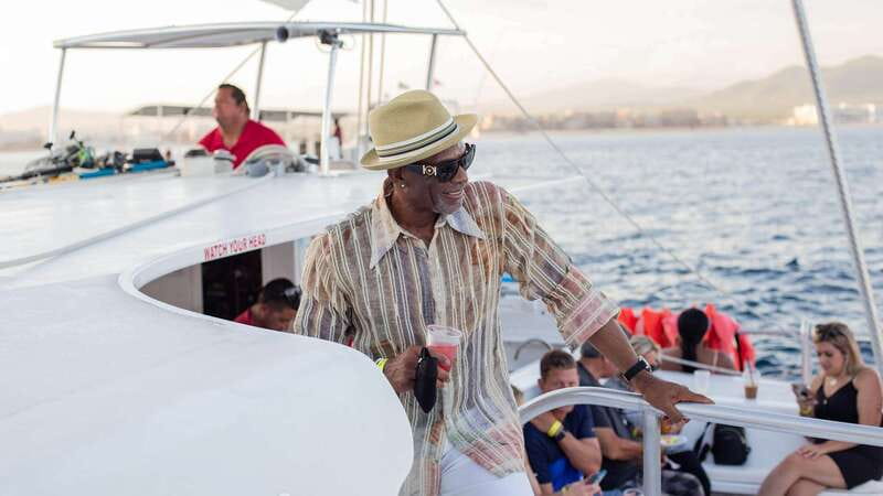 Cabo San Lucas: 2 Hour Sunset Cruise with Food and Wine - Booking flexibility and practical planning
