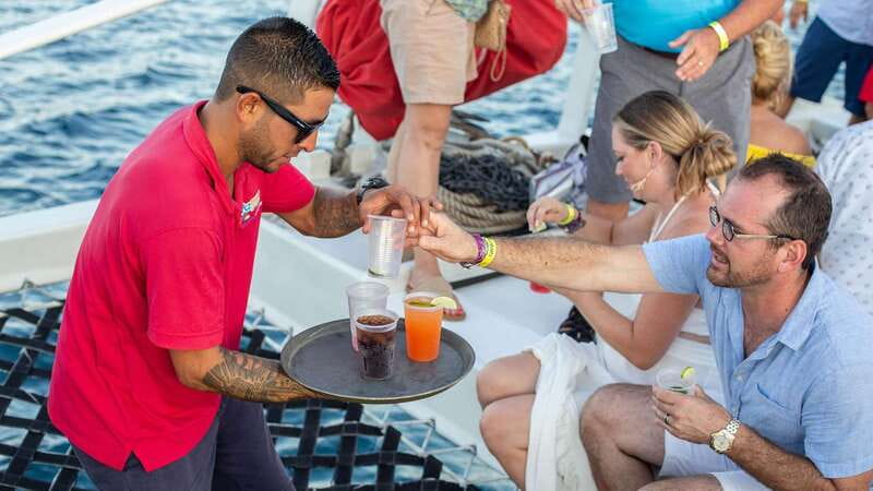 Cabo San Lucas: 2 Hour Sunset Cruise with Food and Wine - Who will enjoy this cruise most