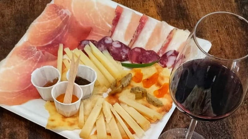 Cagliari: Food and Wine Tasting Experience - The opening tasting: food from across Sardinia