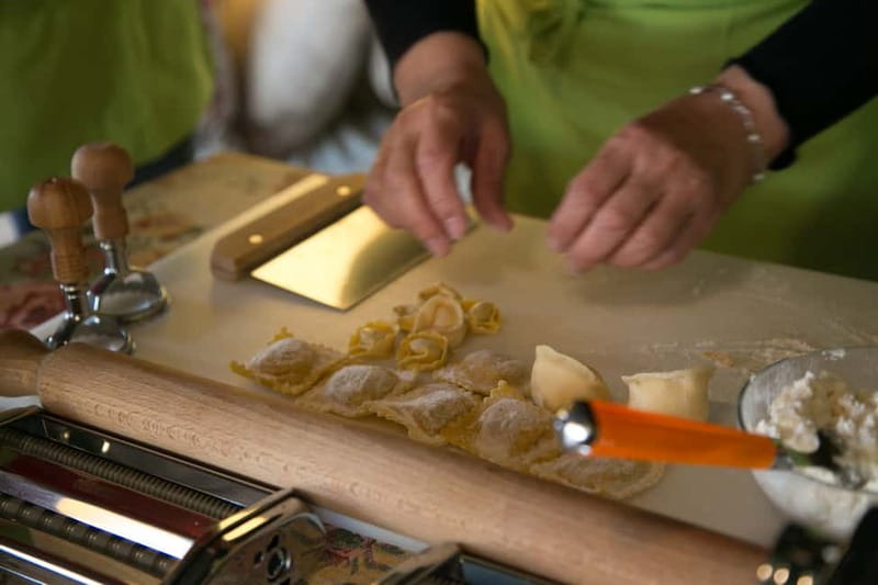 Cagliari Home Cooking Class: Pasta, Wine & Sardinian Flavors - From the worktable to the Sardinian table