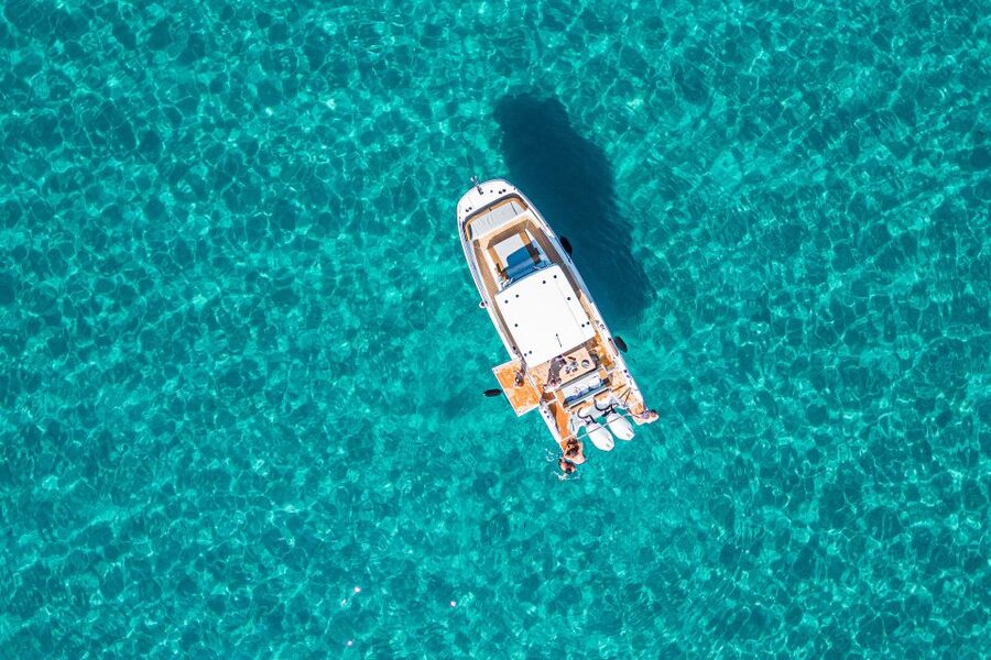 Cagliari: Luxury Motorboat Tour with 3 Swim Stops & Wine - Cala Fighera and the quiet pleasure of staying in the water