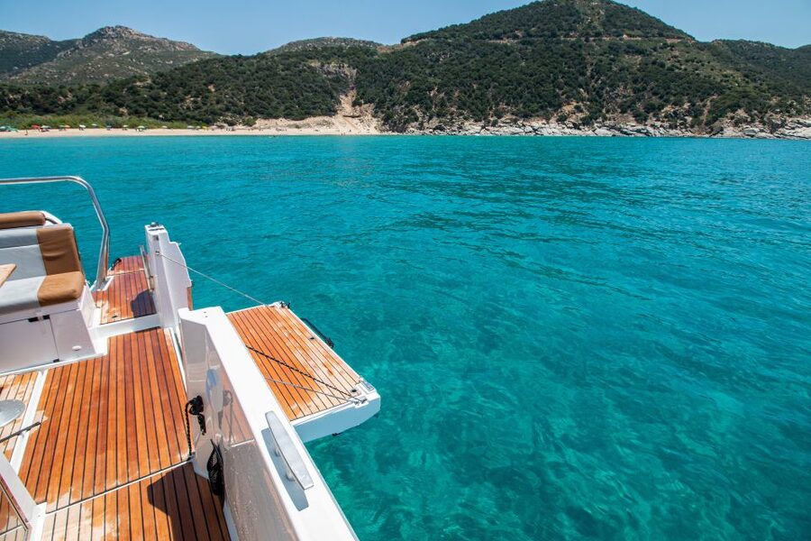 Cagliari: Luxury Motorboat Tour with 3 Swim Stops & Wine - Meeting the boat at Marina Piccola