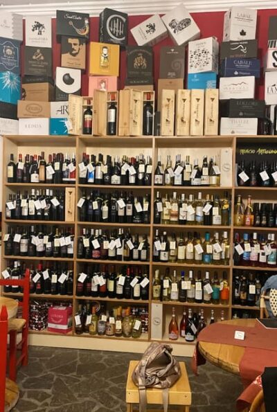 Cagliari Old Town: Wine Tasting and local products