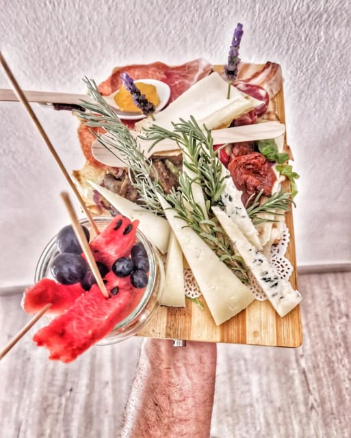 Cagliari Old Town: Wine Tasting and local products - What you may taste from Sardinia