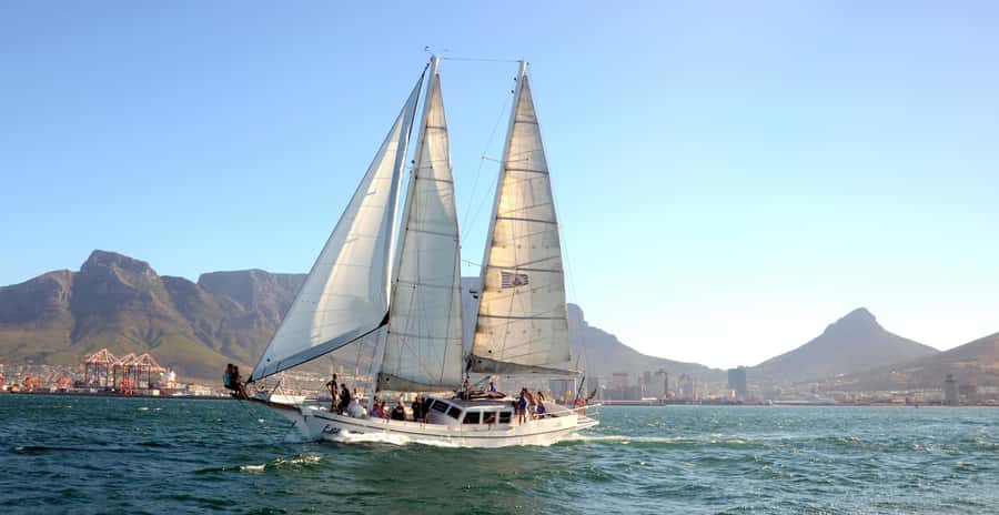 Cape Town: 1-Hour Pre-Sunset Champagne Cruise - Is $27 good value?