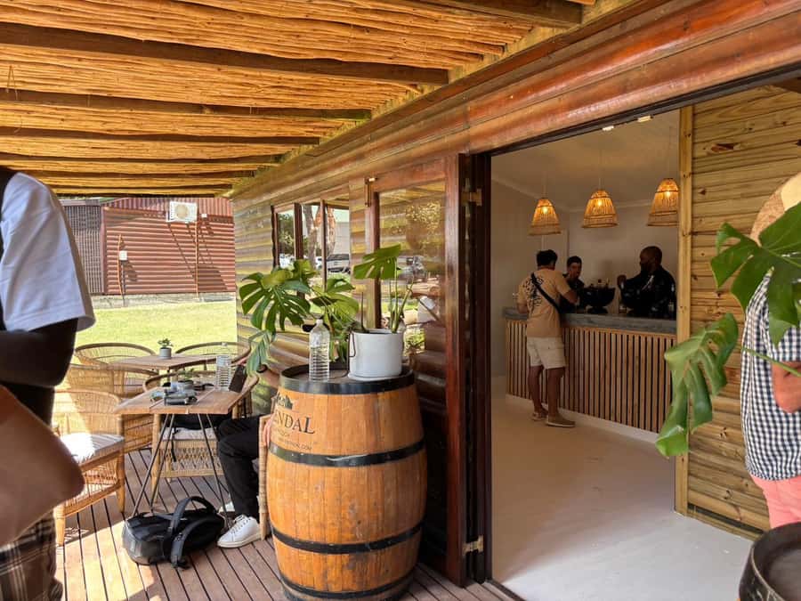 Cape Town: Stellenbosch Hop-On Hop-Off Tractor Transfer - Comfort, weather, and accessibility