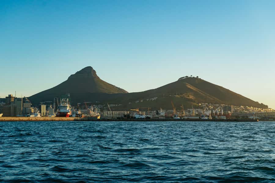 Cape Town: Sunset Champagne Cruise and 3-Course Dinner - Sparkling wine, music, and the mood onboard