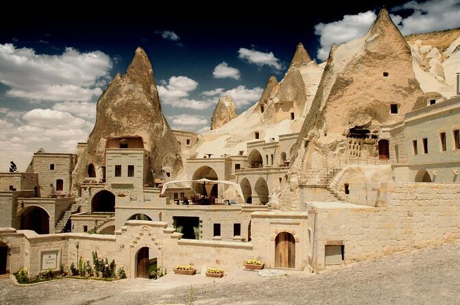 Cappadocia Balloon Ride with Breakfast, Champagne AT GOREME OVER - Why a Göreme sunrise flight is worth the early alarm