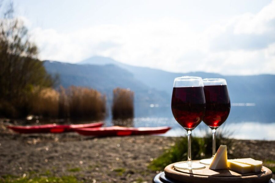 Castel Gandolfo: Kayak Food and Wine Tour - Why Lake Albano makes a good break from Rome