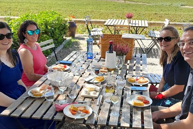Cava tour to 3 family wineries with hotel pick-up - Who should book this tour