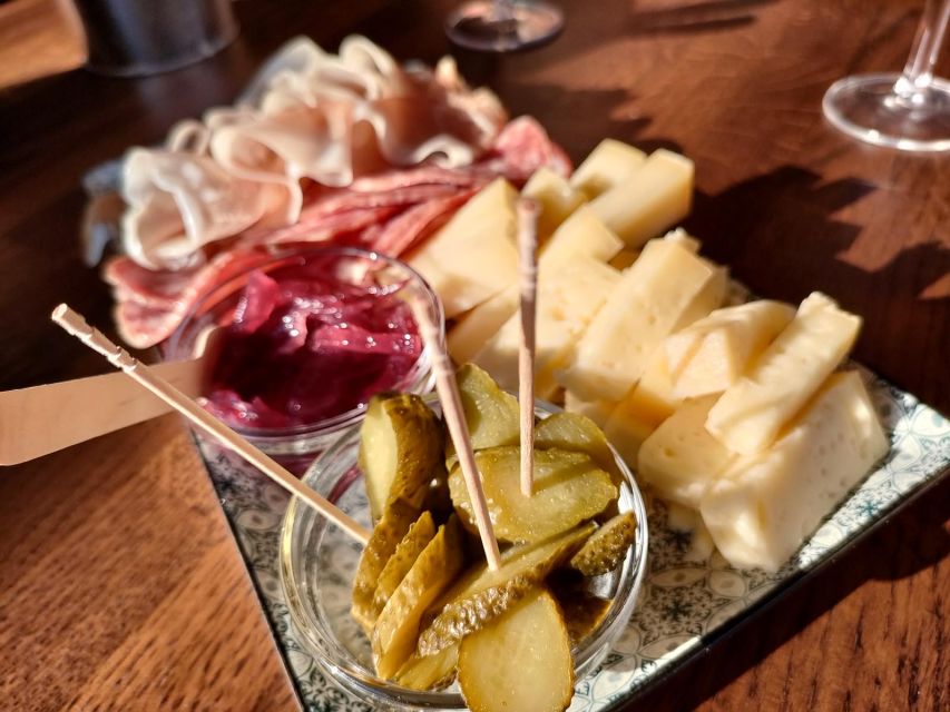 Cavaion: Lake Garda Wine & Food Tasting with Vineyard Tour - A Quiet, Personal Style of Hospitality