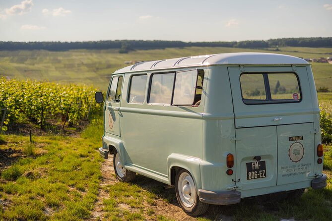 Champagne experience with a vintage van from Epernay - 3 hours - What the three-glass tasting really includes