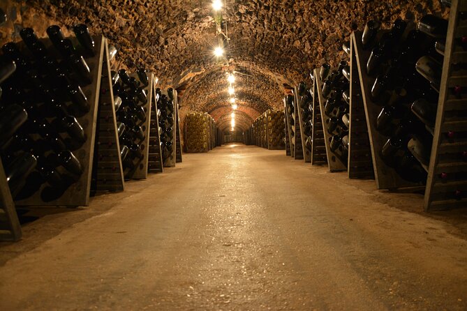 Champagne experience with a vintage van from Epernay - 3 hours - Starting on Épernay’s Avenue de Champagne