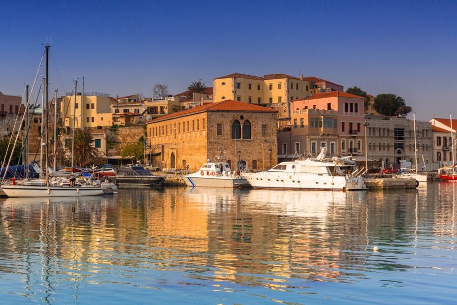 Chania: Wine, Food, and Sunset Tour with 3-Course Dinner - What the guide adds to the evening