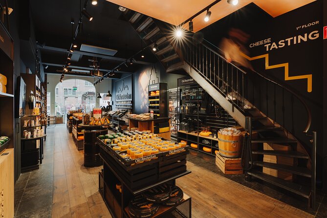 Cheese and Wine tasting in Amsterdam - Should you book the Old Amsterdam cheese tasting?