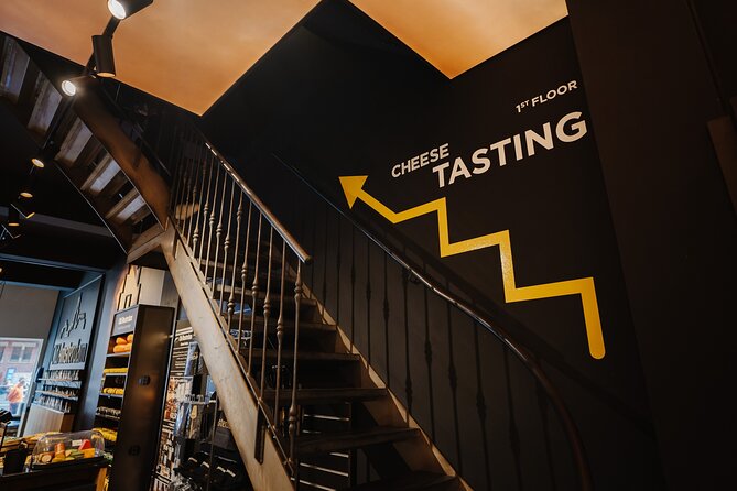 Cheese and Wine tasting in Amsterdam - Why the goat and cow comparison matters