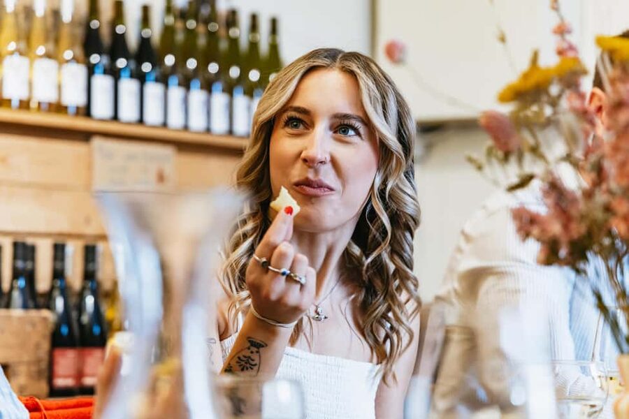 Cheese & Wine Tasting in Montmartre with Local Cheesemonger - What happens during the two-hour tasting