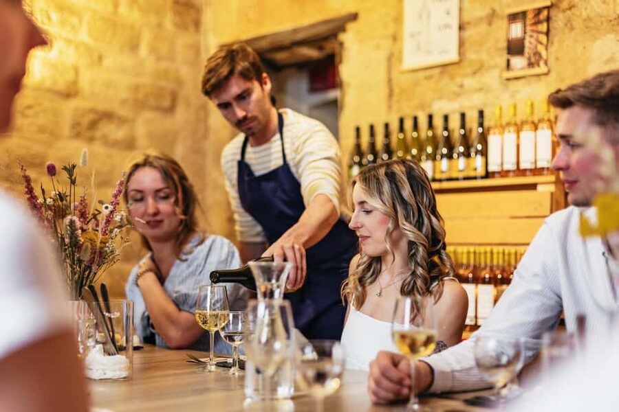 Cheese & Wine Tasting in Montmartre with Local Cheesemonger - The wine selection and how to pace yourself