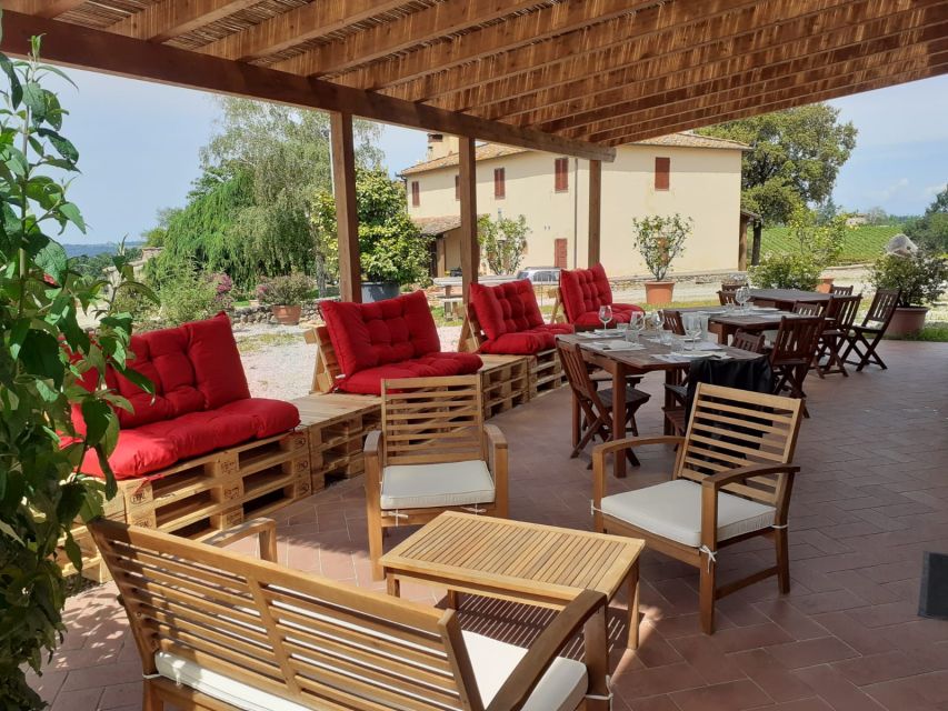 Chianti: 4 Wines +1 Oil Guided Tasting & Tour - Who will enjoy this wine tour most?