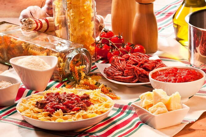 Chianti Wineries Tour with Tuscan Lunch and San Gimignano - Who should book this tour?