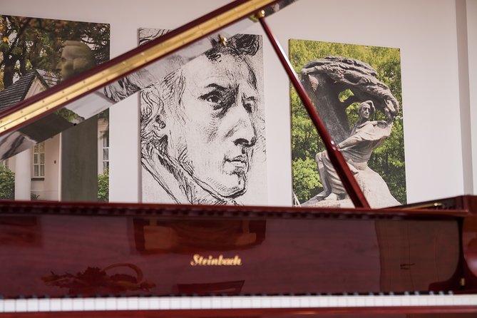 Chopin Piano Concert at Chopin Gallery with a Glass of Wine - Small details that make a big difference