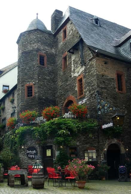 Cochem, Moselle: Boat – Beilstein, meal, wine and liqueur tasting - Leaving Cochem by boat