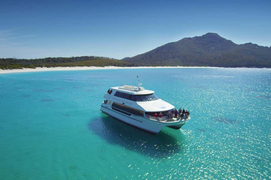 Coles Bay: Wineglass Bay Adults-Only Cruise with Lunch - What the Sky Lounge adds for $222