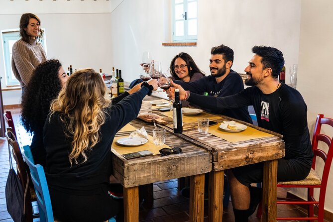 Cortona - eBike tour and wine tasting in the Val di Chiana [+40€] - Riding out from Cortona at 9:30 am