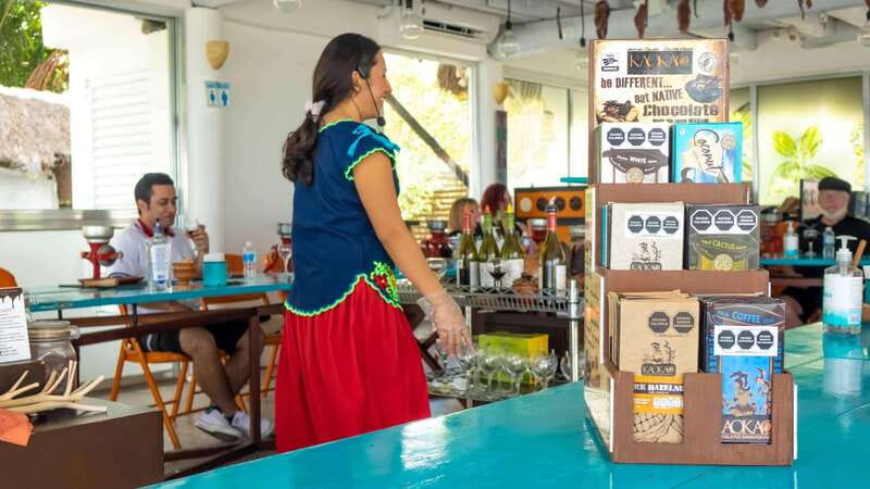 Cozumel: Seaside Chocolate Workshop and Wine Tasting - Tasting Chocolate With Red Wine