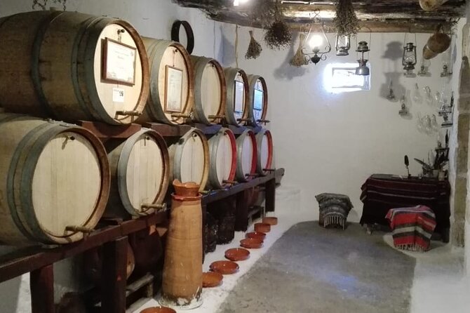 Cretan Wines & Olive oil tour - The treasures of Crete - Raki, cellar tasting, and lunch in Stironas