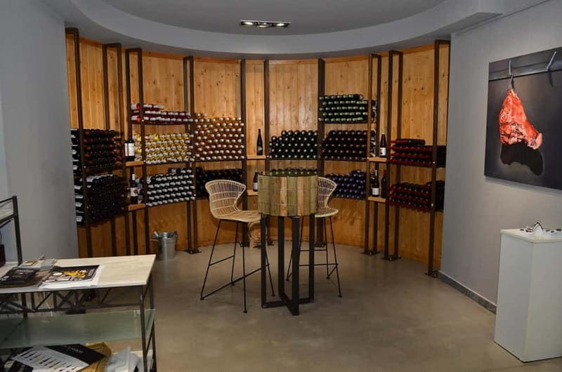 Crete: 2 Wineries Private Tour with Wine Tasting & Lunch - A food-first route through Crete’s wine country