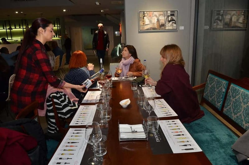 Crete: 2 Wineries Private Tour with Wine Tasting & Lunch - The guides make a real difference