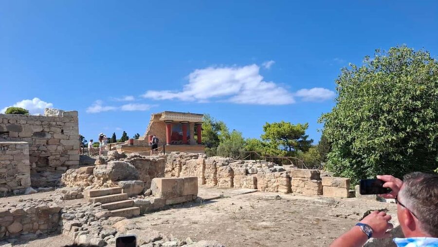 Crete: Knossos Palace, Winery & Olive Oil Tour with Lunch - Booking value and practical details
