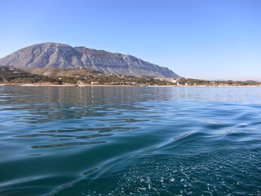 Denia: Cova tallada Catamaran Trip w/ Mussel Tasting & Wine - Key points to know before you book