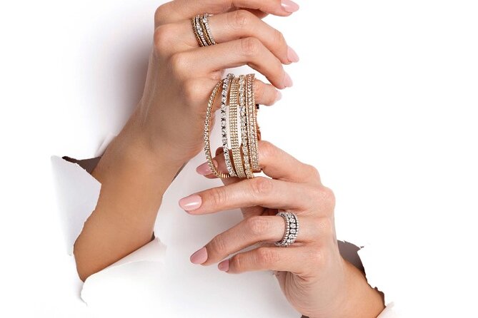 Diamond Shopping Experience with Champagne - Timing your visit in Aruba