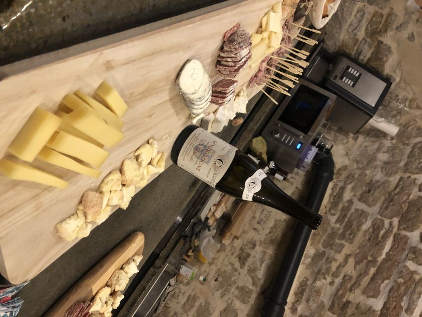 Dijon: Cheese and Burgundy Wine Tasting Workshop - Finding the cellar near Dijon’s center