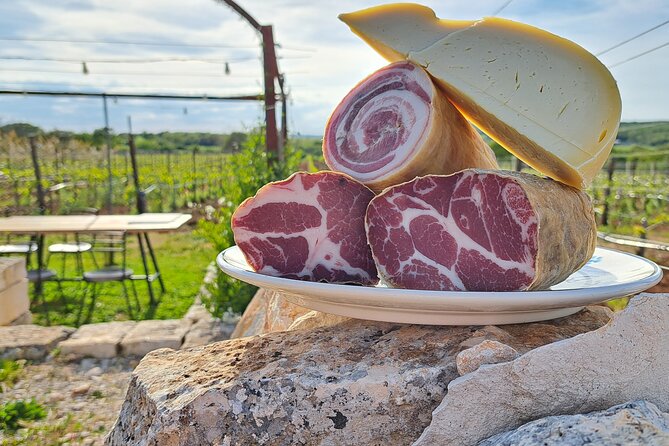 Dinner in the vineyard with wine tasting and walk - Handmade orecchiette and stove-cooked bombette